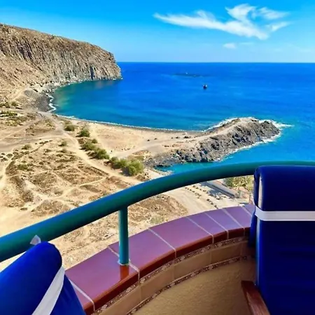 Apartment Cristianos First Line *